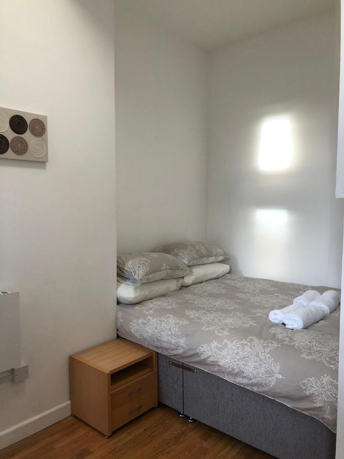 4 Bed Centre Flat