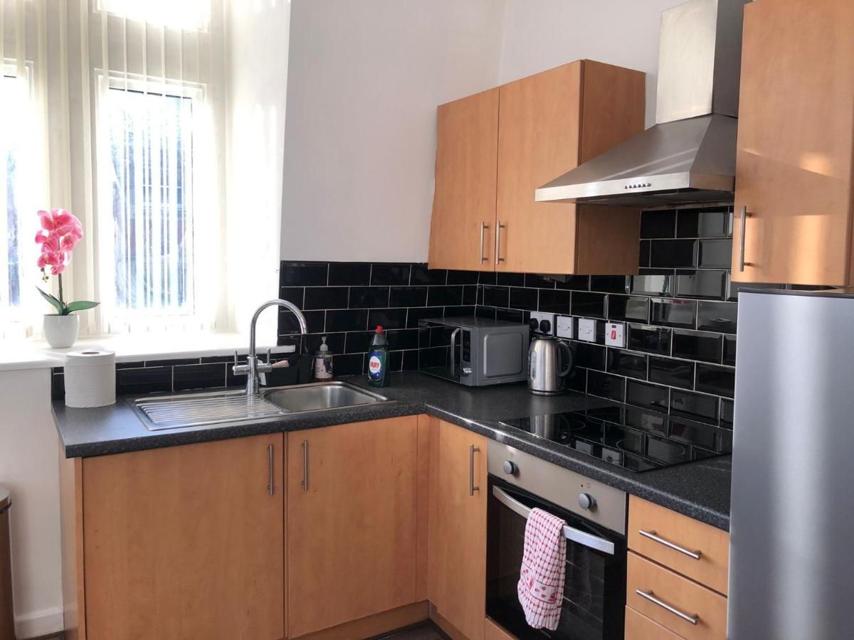 4 Bed Centre Flat Apartment Liverpool